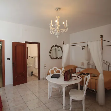 Zo. Ne. Baroque Bed and Breakfast 3*